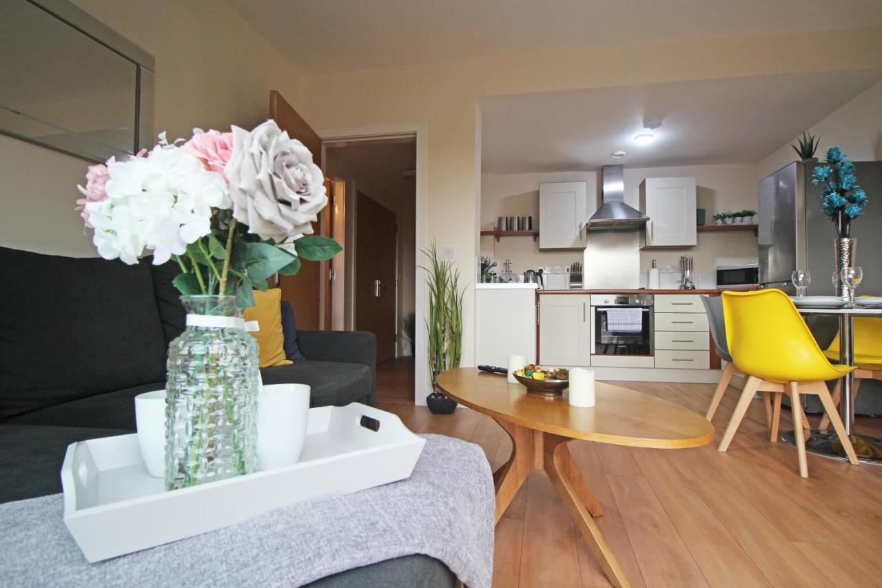 Canal Side Apartment In Chester Eksteriør billede